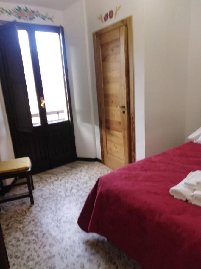 Genziana B&B By Vm Opi Bagian luar foto